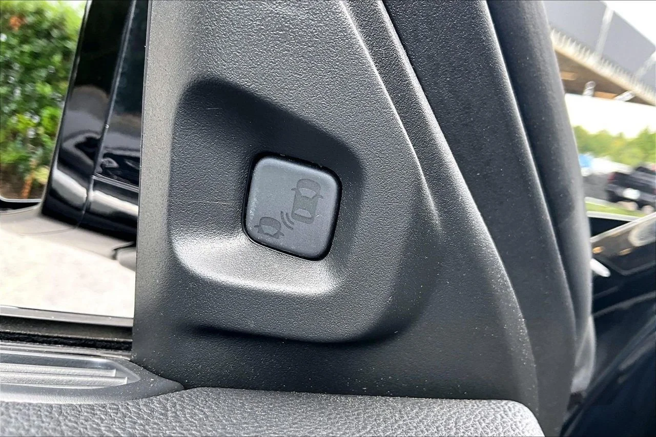 Certified Used 2025  Acura Technology Package image 29