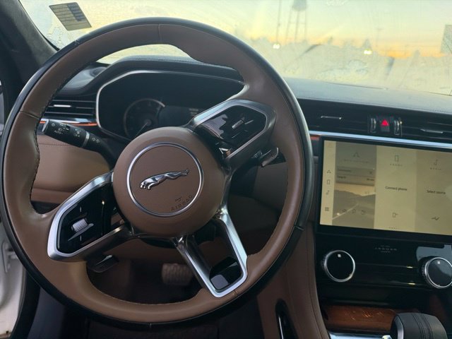 Used 2023  Jaguar P250 S image 20