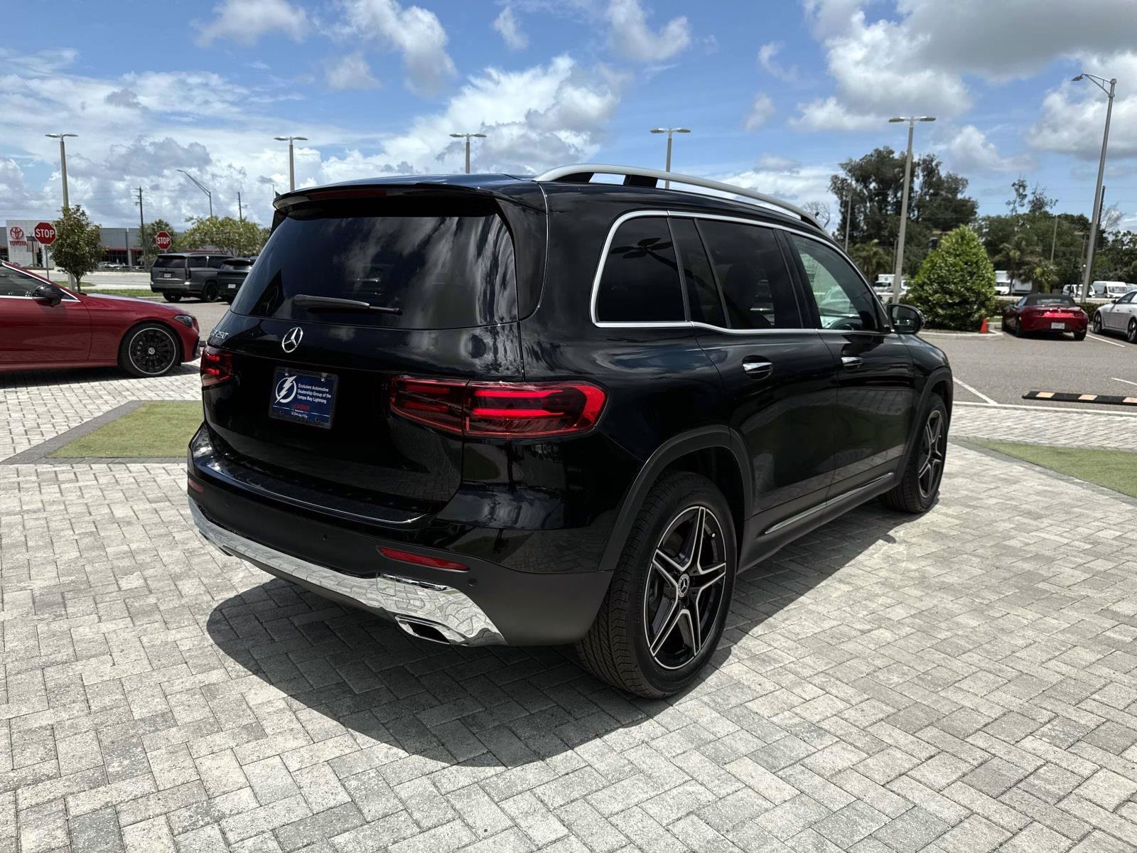 New 2026 Black Mercedes-Benz 250 SUV image 5