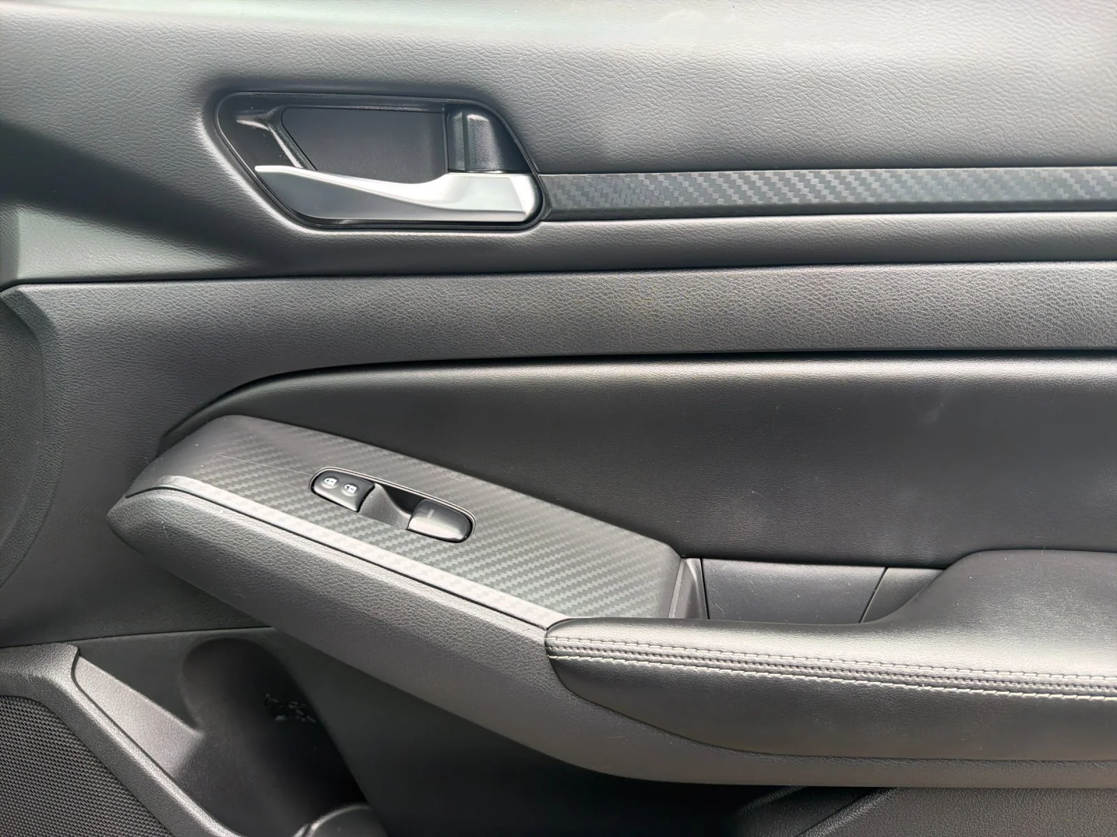 2024 Nissan Altima SV - Photo 18