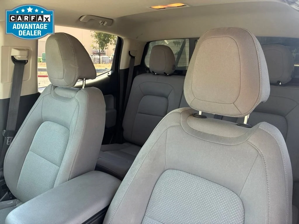 Used 2016 SILVER ICE METALLIC Chevrolet 2WD LT image 14
