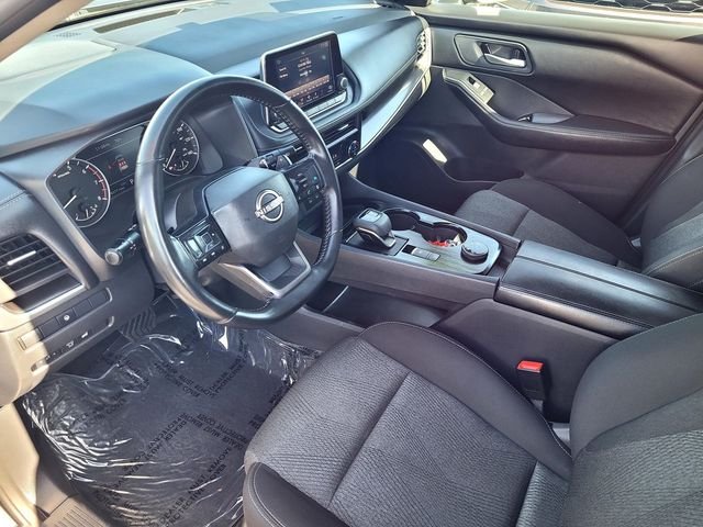 Used 2025 Gray Nissan SV image 10