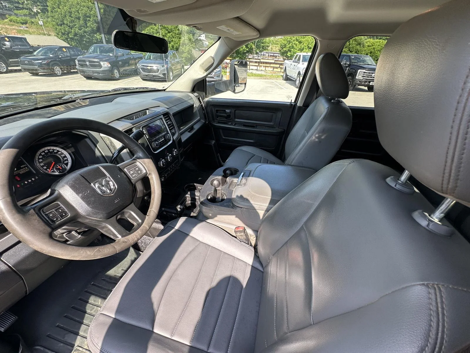 Used 2017 Granite Crystal Metallic Clearcoat Ram Tradesman image 10