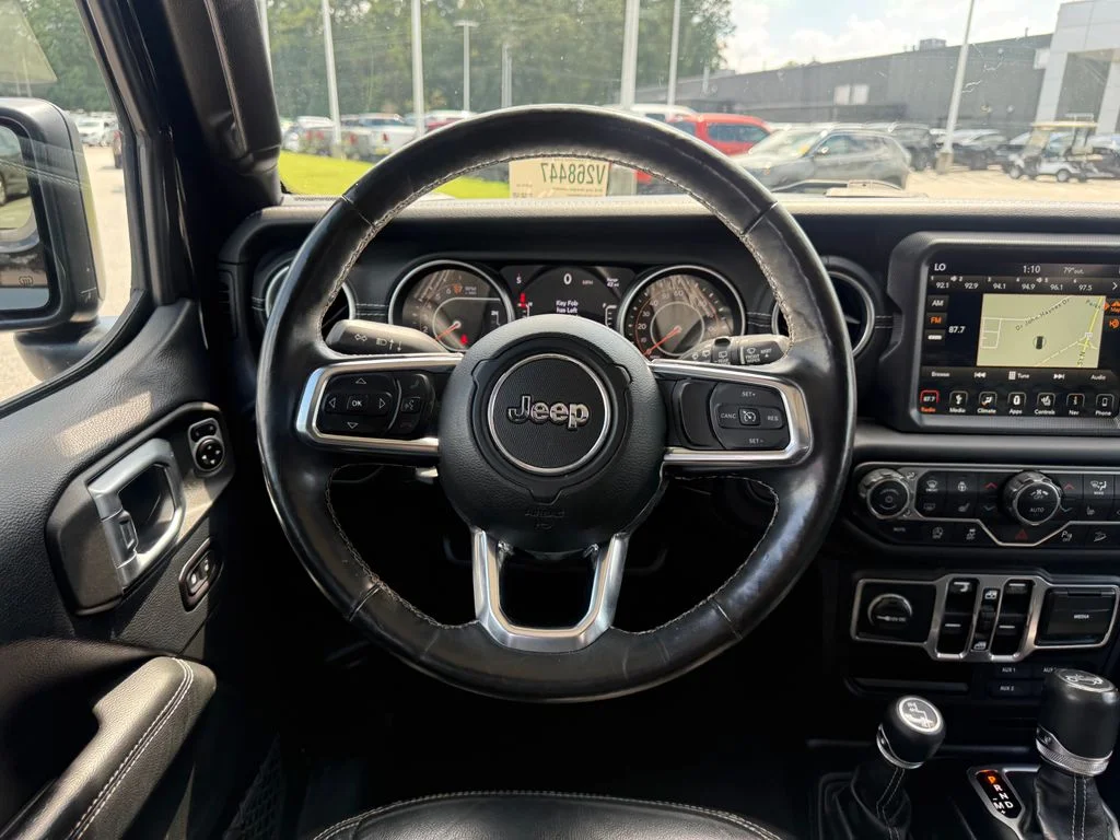 Used 2018 Black Jeep Unlimited Sahara image 9