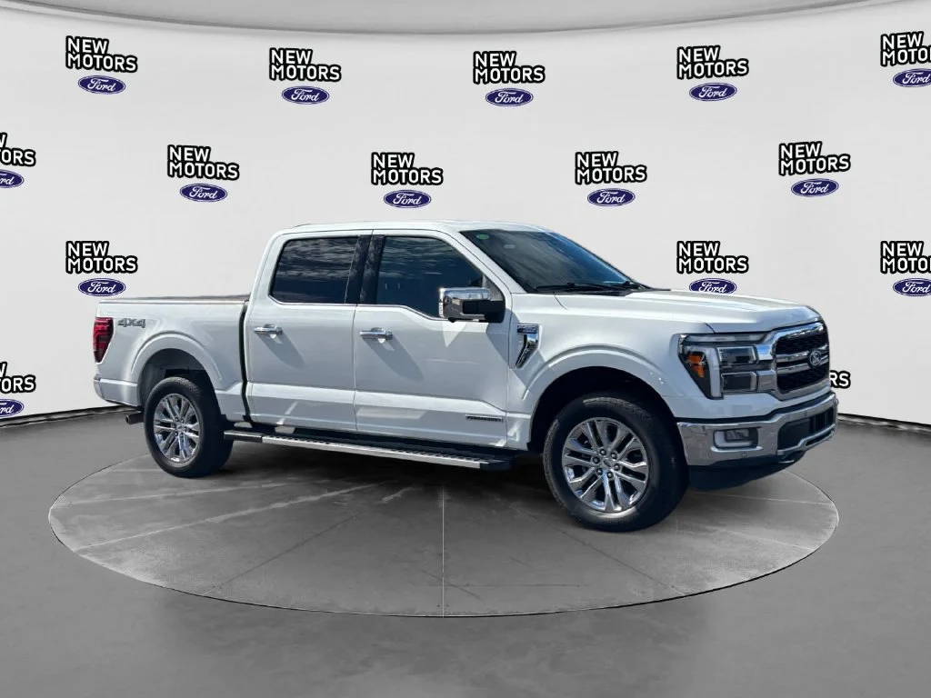 Used 2024 White Metallic Ford Lariat image 8