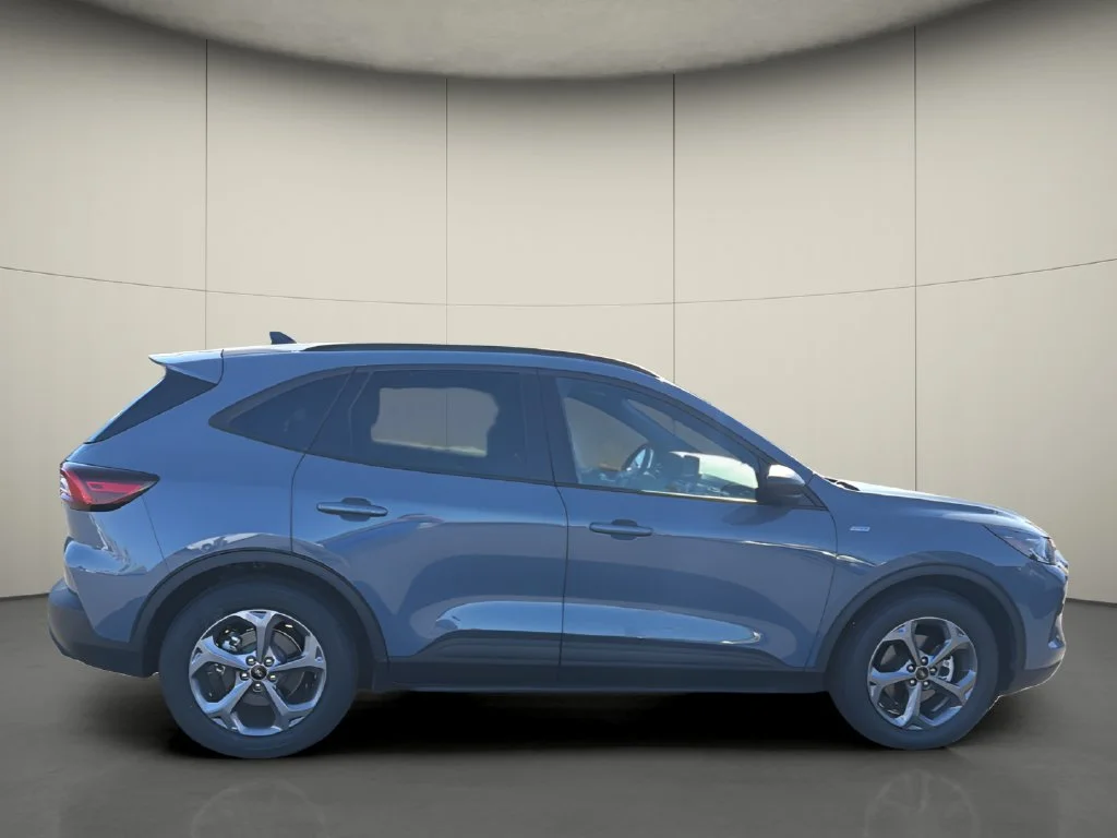 Used 2025 Blue Ford ST-Line image 8