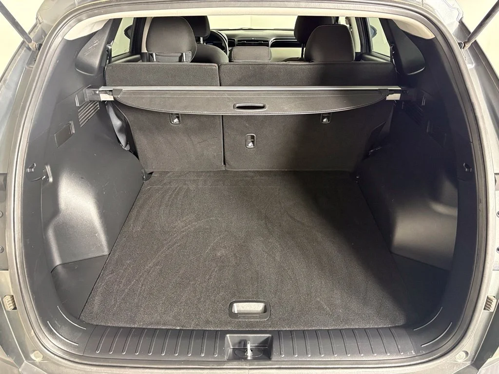 Used 2022 Gray Hyundai SEL image 18