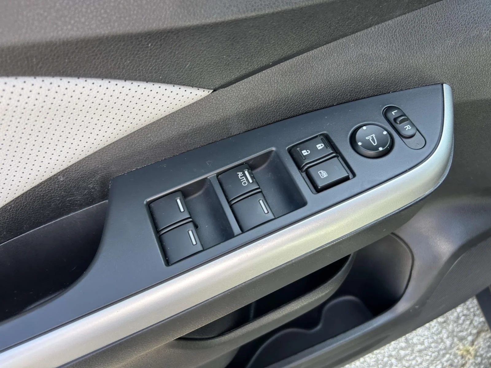 Used 2016 Silver Honda 2WD 5dr Touring image 13