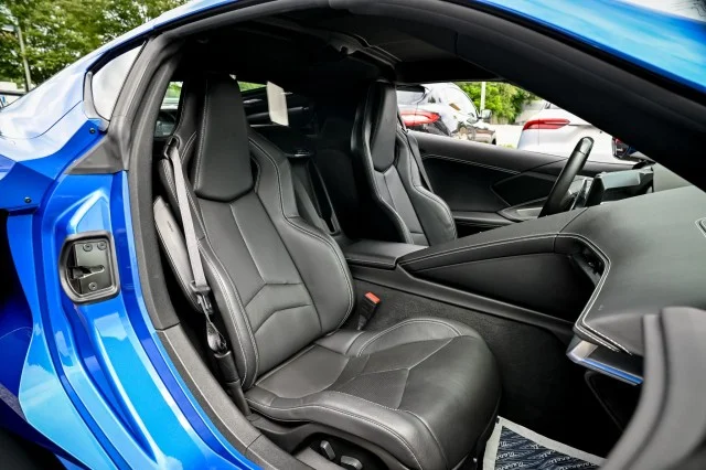 Used 2021 BLUE Chevrolet 1LT image 29