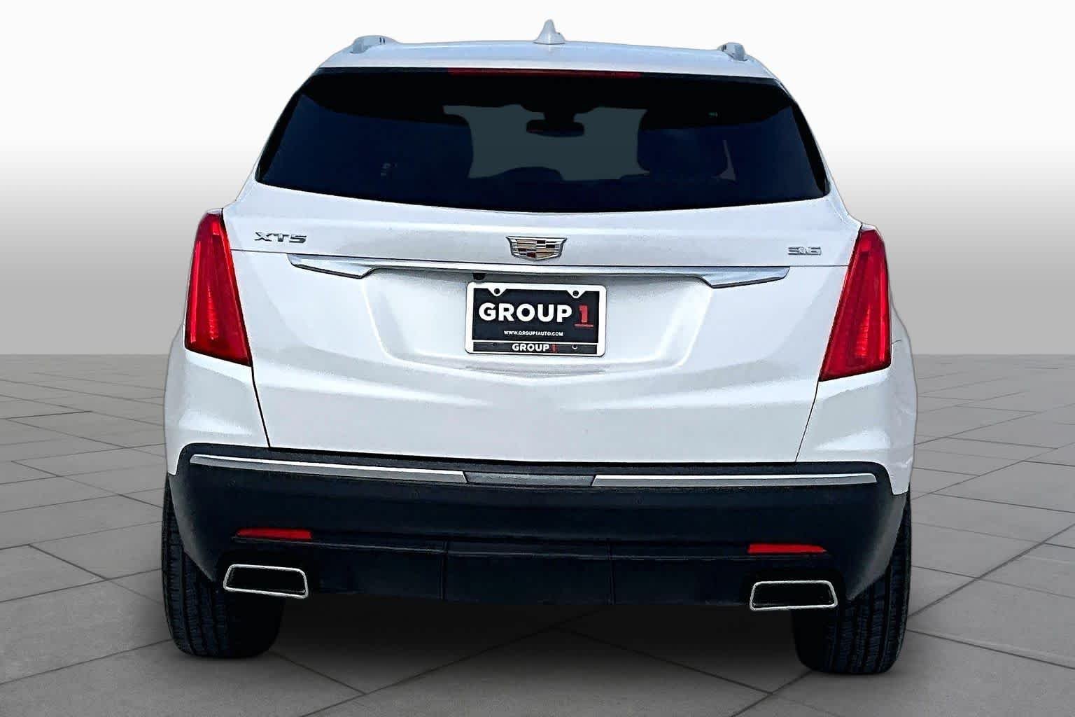 Pre-Owned 2019 Cadillac XT5 Luxury FWD