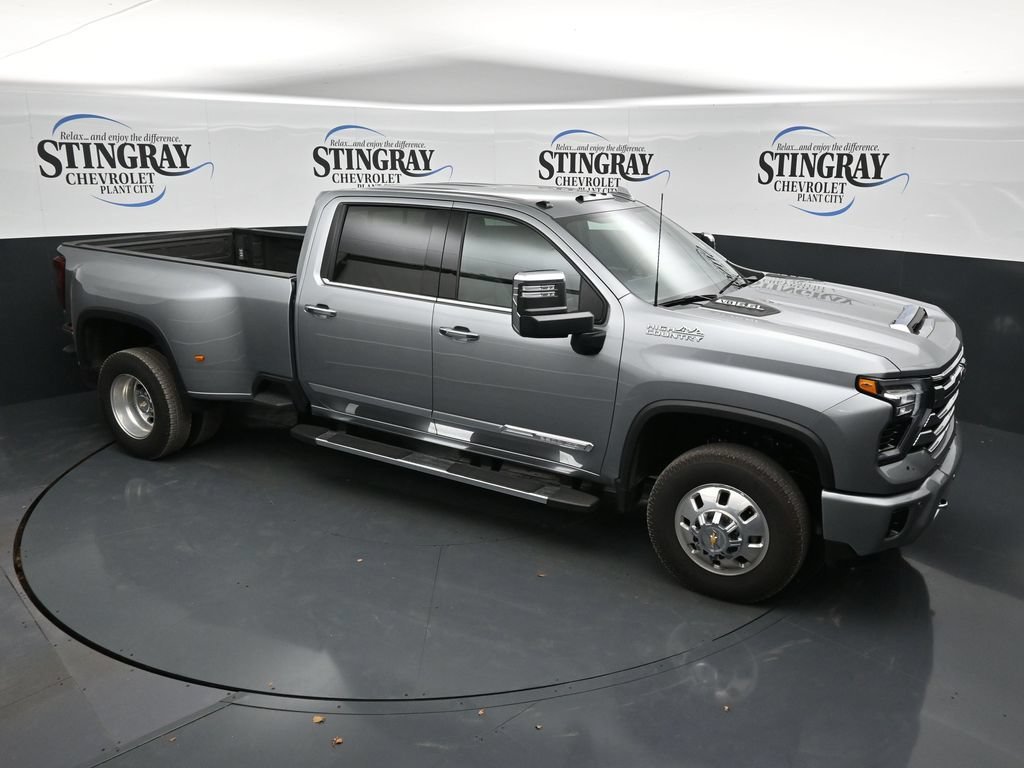 Used 2026 Sterling Gray Metallic Chevrolet High Country DRW image 18