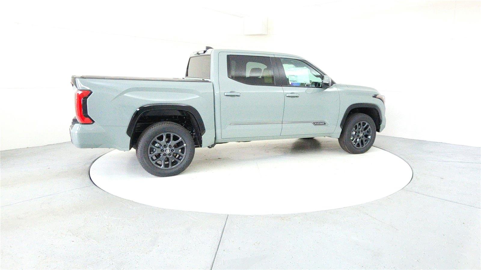 2025 Toyota Tundra Platinum - Photo 6