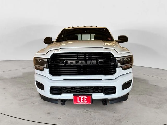 Used 2022 White Ram Laramie image 9