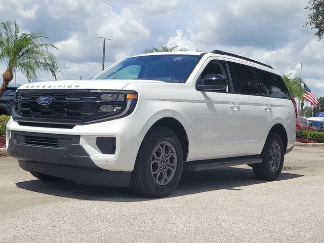 Used 2025 White Ford Active image 34