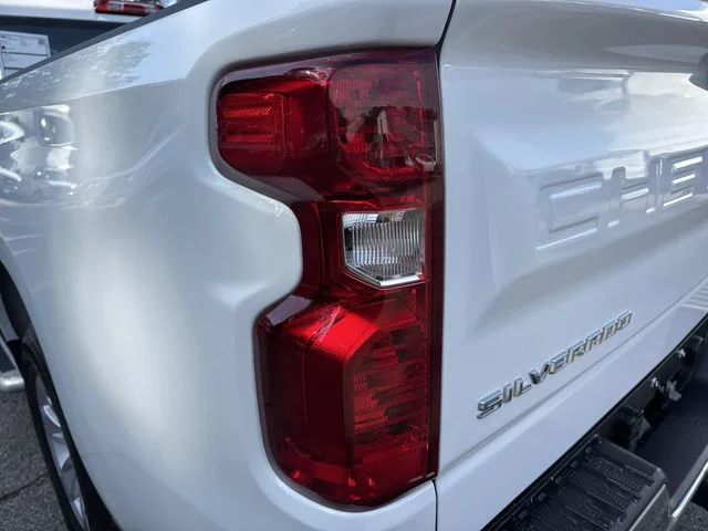 Used 2025 White Chevrolet WT image 15