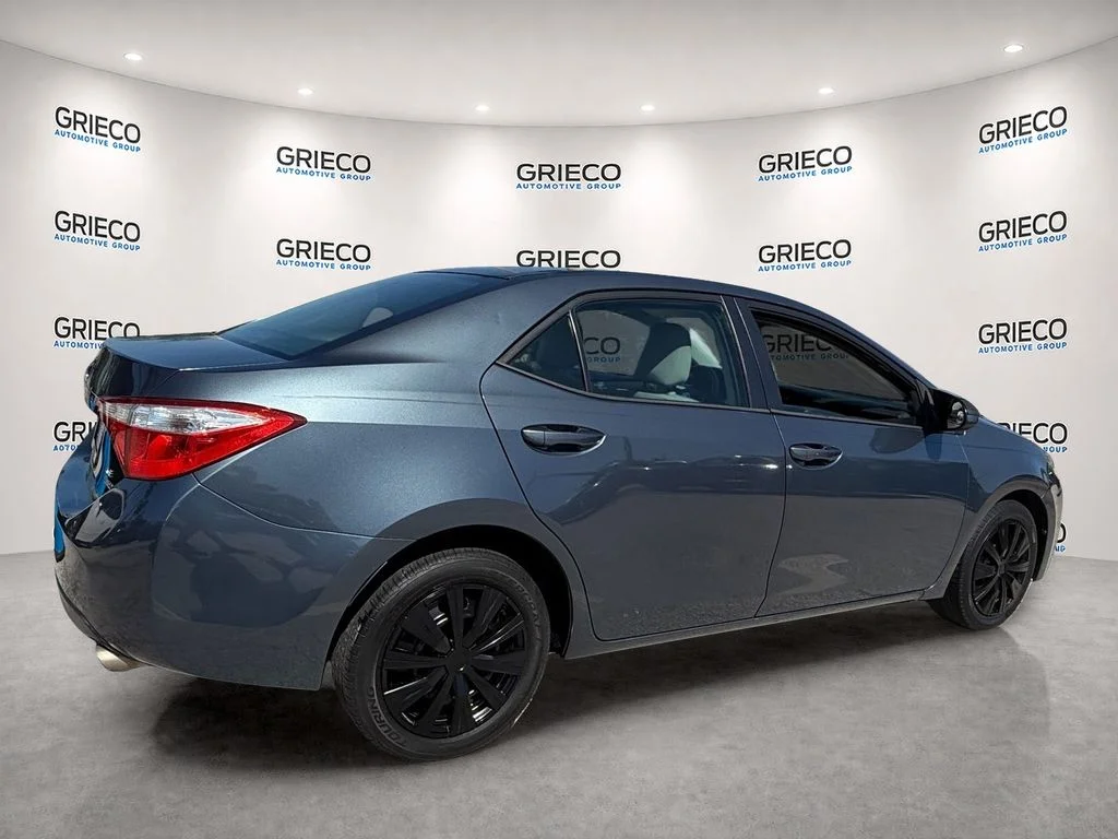 Used 2015 Gray Toyota LE image 7
