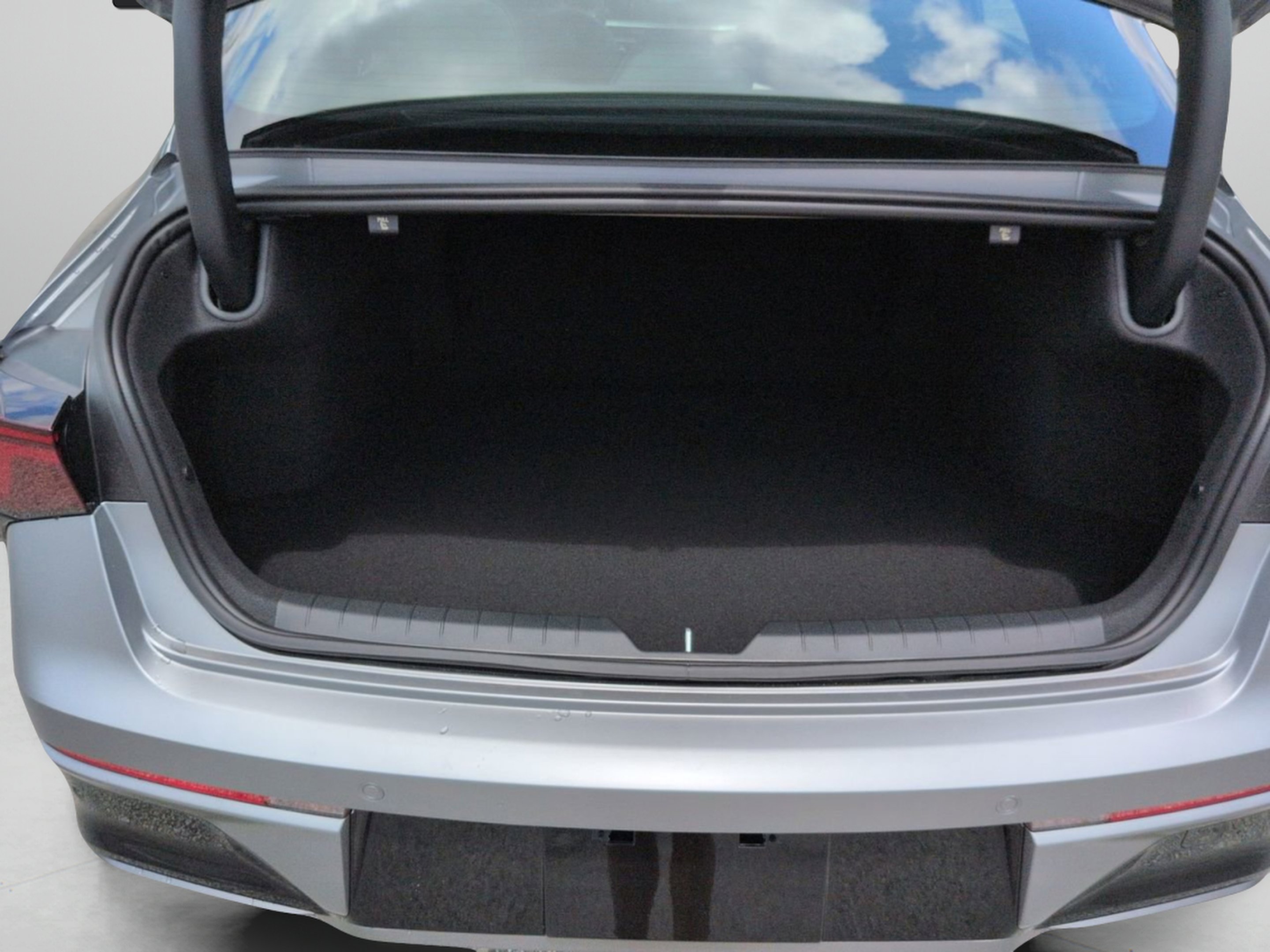 New 2026 Steel Matte Gray Kia GT-Line image 16