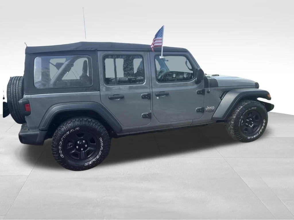 Used 2019 Gray Jeep Unlimited Sport image 28