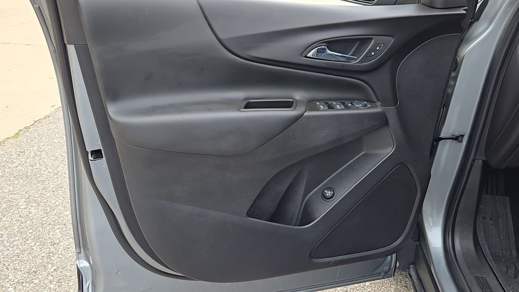 Used 2024 Gray Chevrolet LT image 8