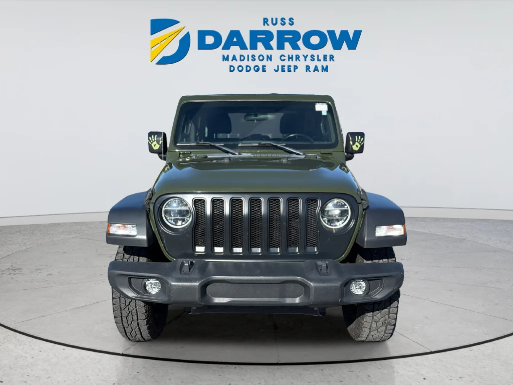 Used 2021 Green Jeep Sport S image 8