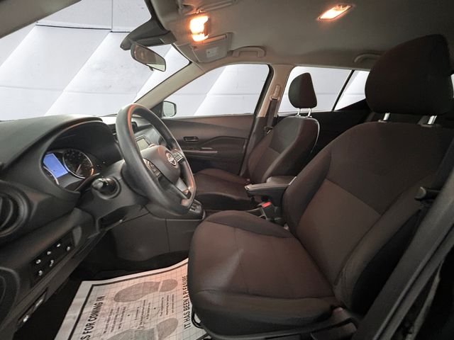Used 2024 Black Nissan S image 7