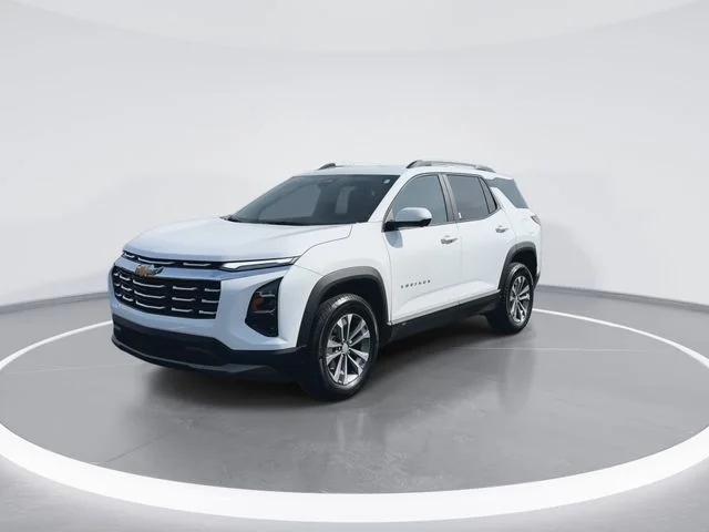 Used 2025 White Chevrolet LT image 4
