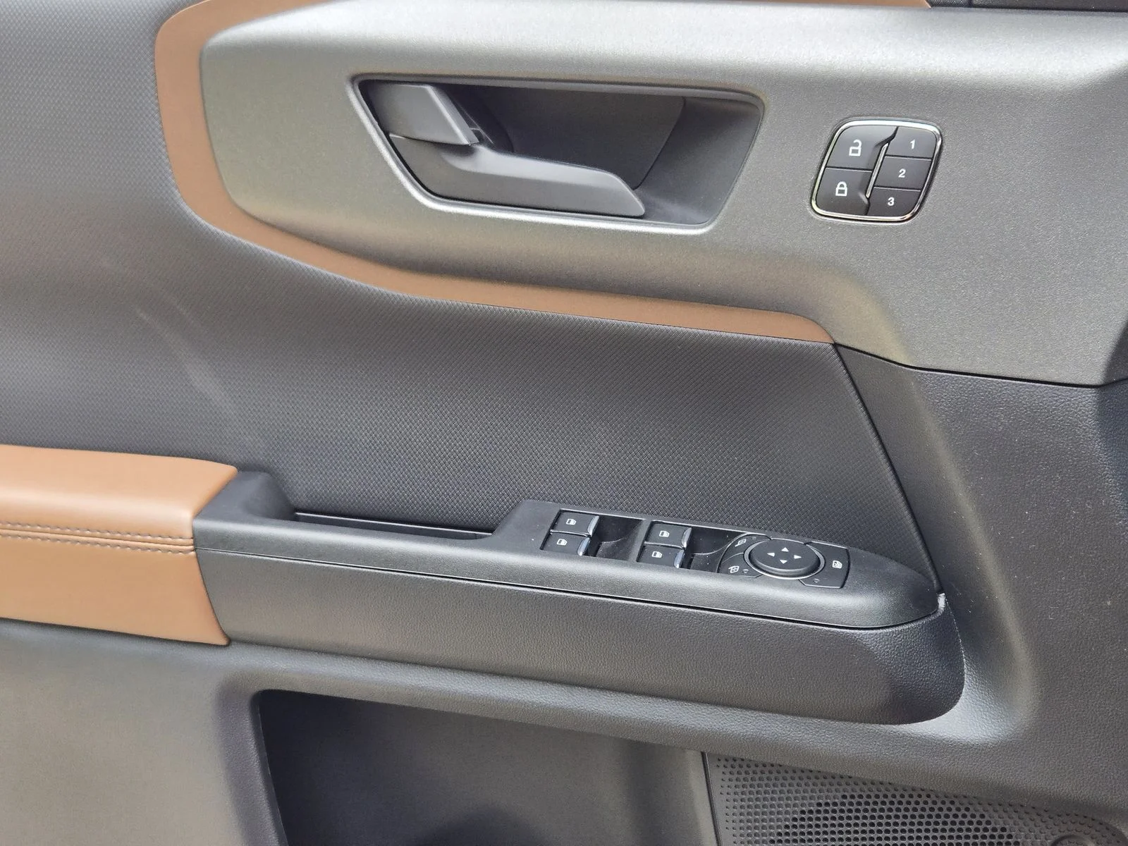 New 2026 Carbonized Gray Metallic Ford Outer Banks® image 15