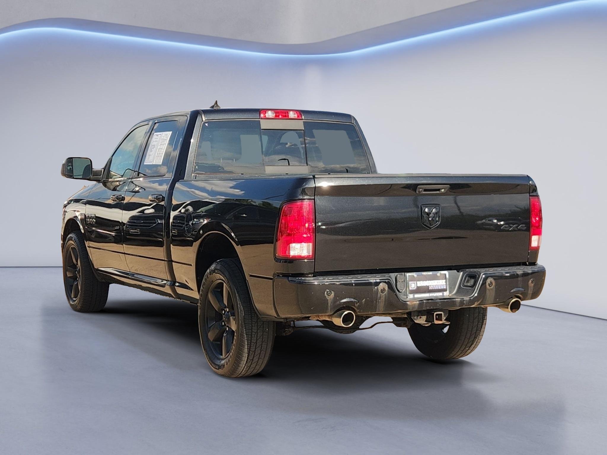 Used 2018 BLACK Ram Big Horn image 8
