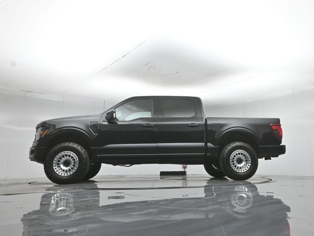 Used 2025 Black Ford XLT image 7