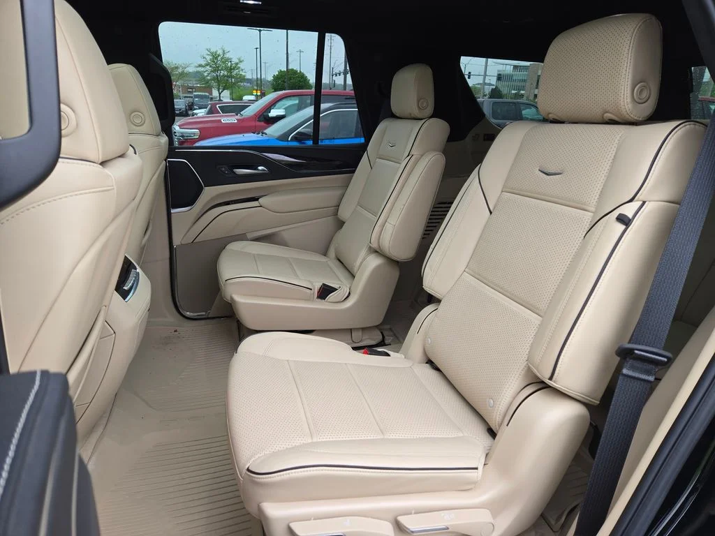 Used 2023 Black Cadillac Premium Luxury image 31
