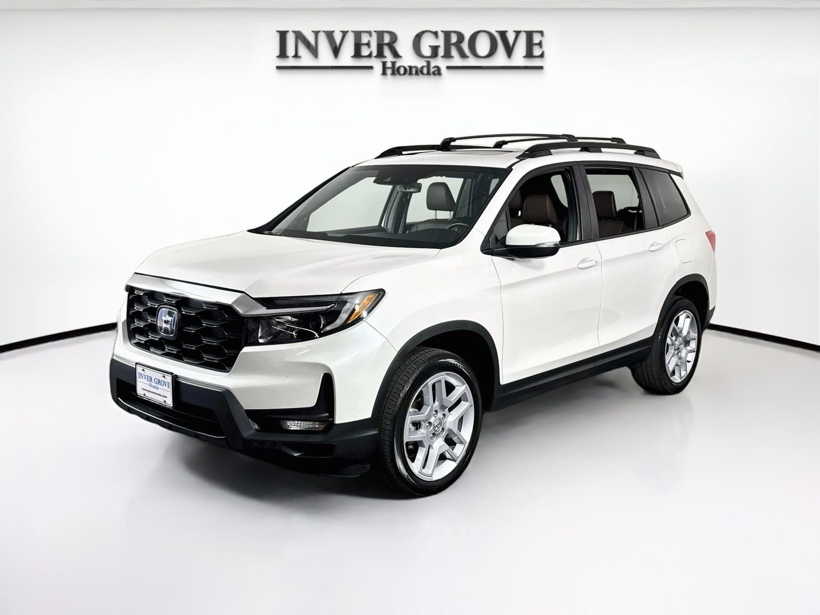 Used 2025 Platinum White Pearl Honda AWD EX-L image 1