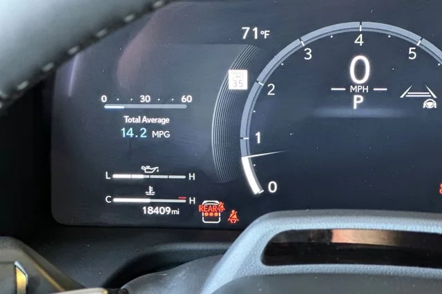 Used 2024  Lexus 550 Overtrail+ image 25