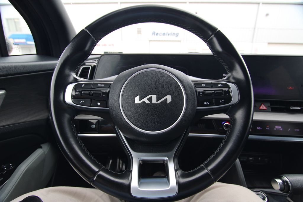 Used 2023 Black Kia X-Line image 20
