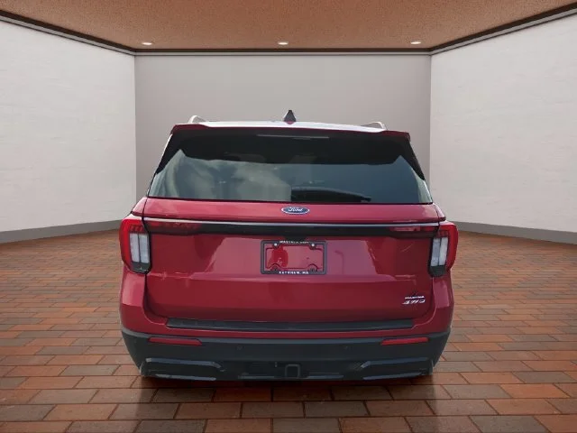 Used 2025 Red Ford ST-Line image 31