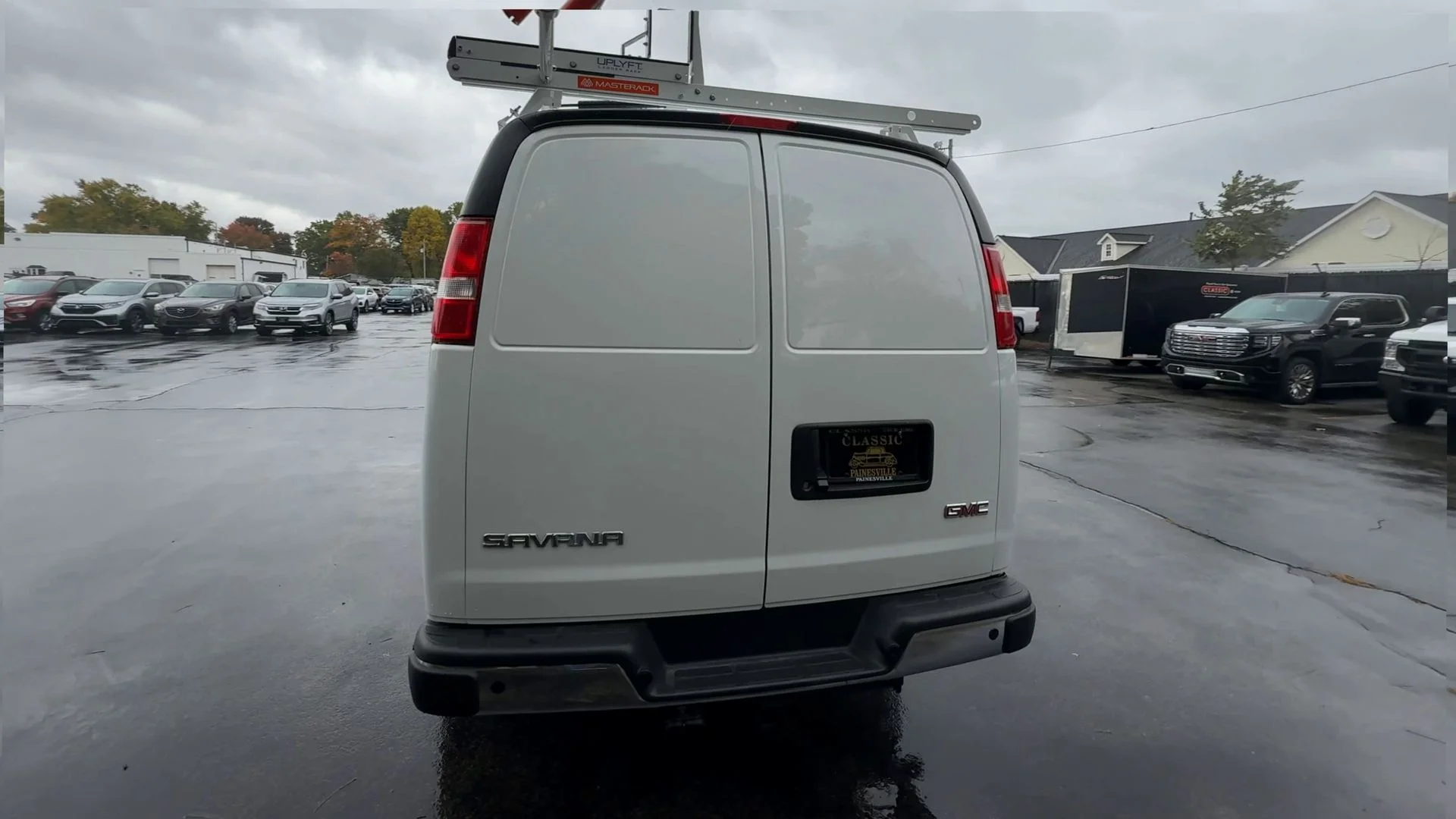 New 2025 Summit White GMC Work Van image 7