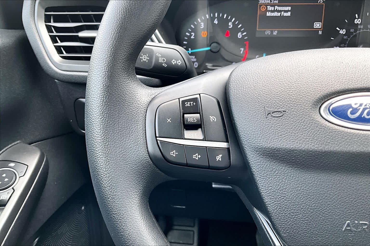 Used 2020 Magnetic Ford SE image 24