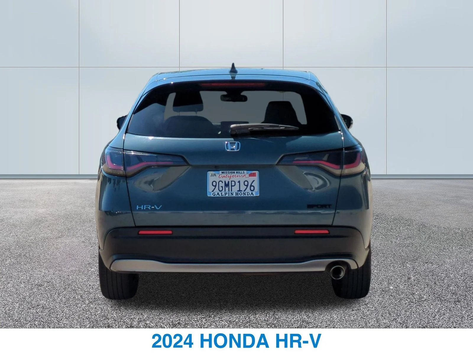 Used 2024 Green Honda Sport image 8