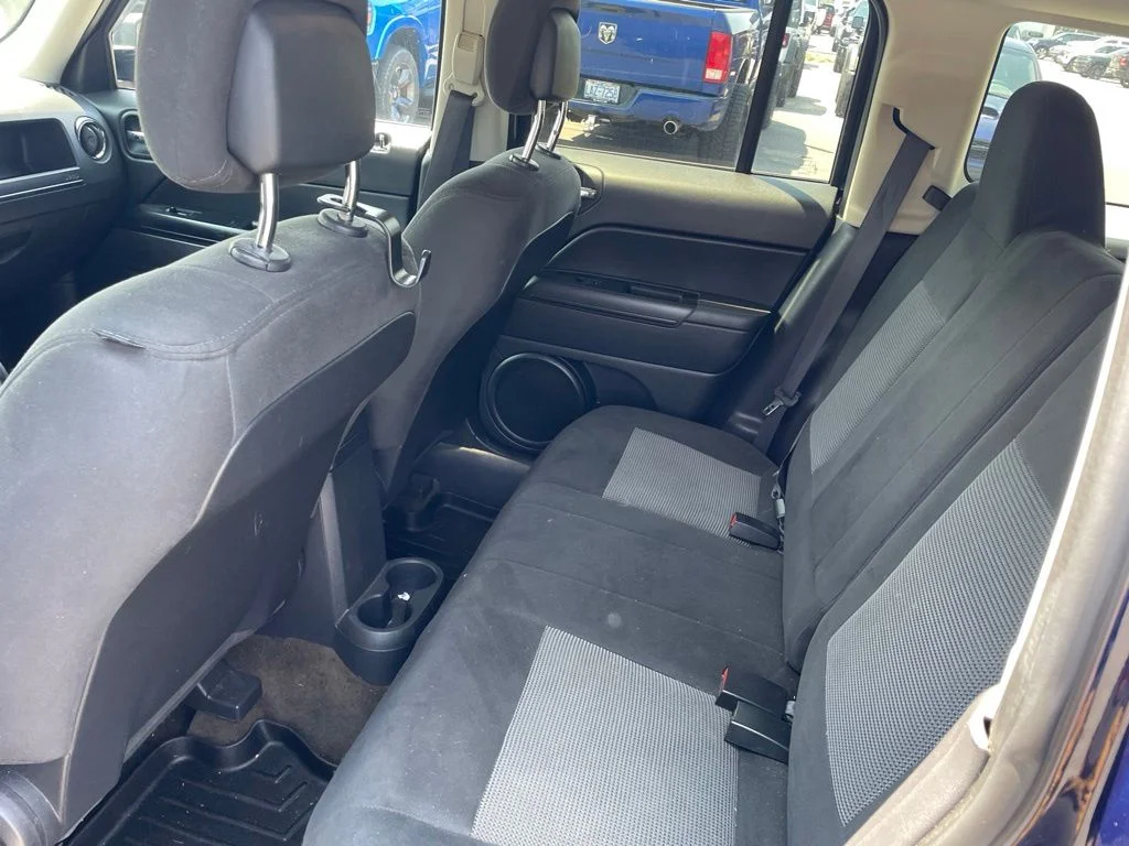 Used 2017 Blue Jeep Sport image 6