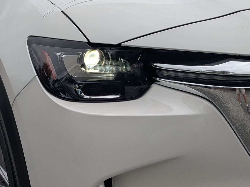 New 2026 White Mazda 3.3 Turbo Select image 9