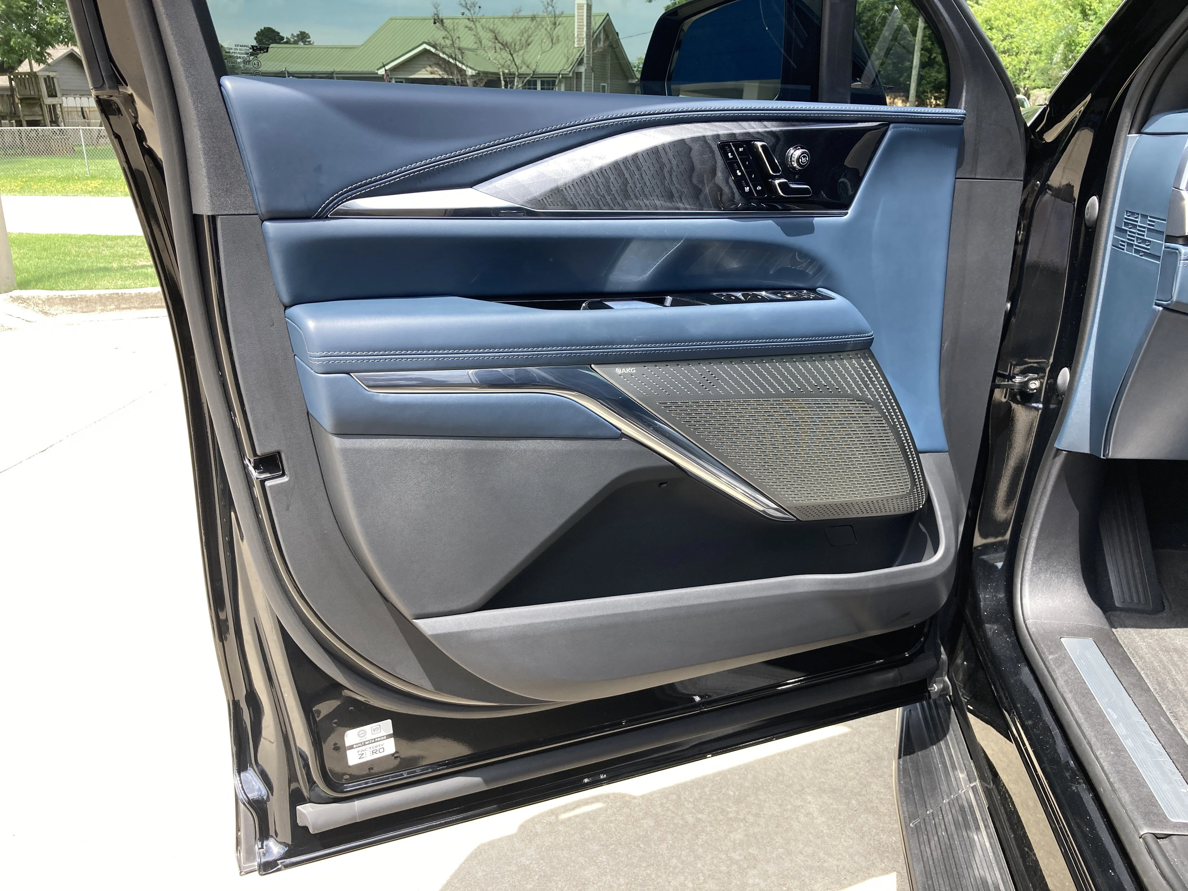 Used 2025 Black Raven Cadillac Luxury 2 image 12
