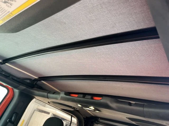 Used 2019  Jeep Sport S image 21