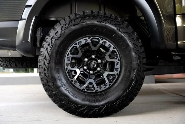Used 2024 Shelter Green Ford Raptor image 14