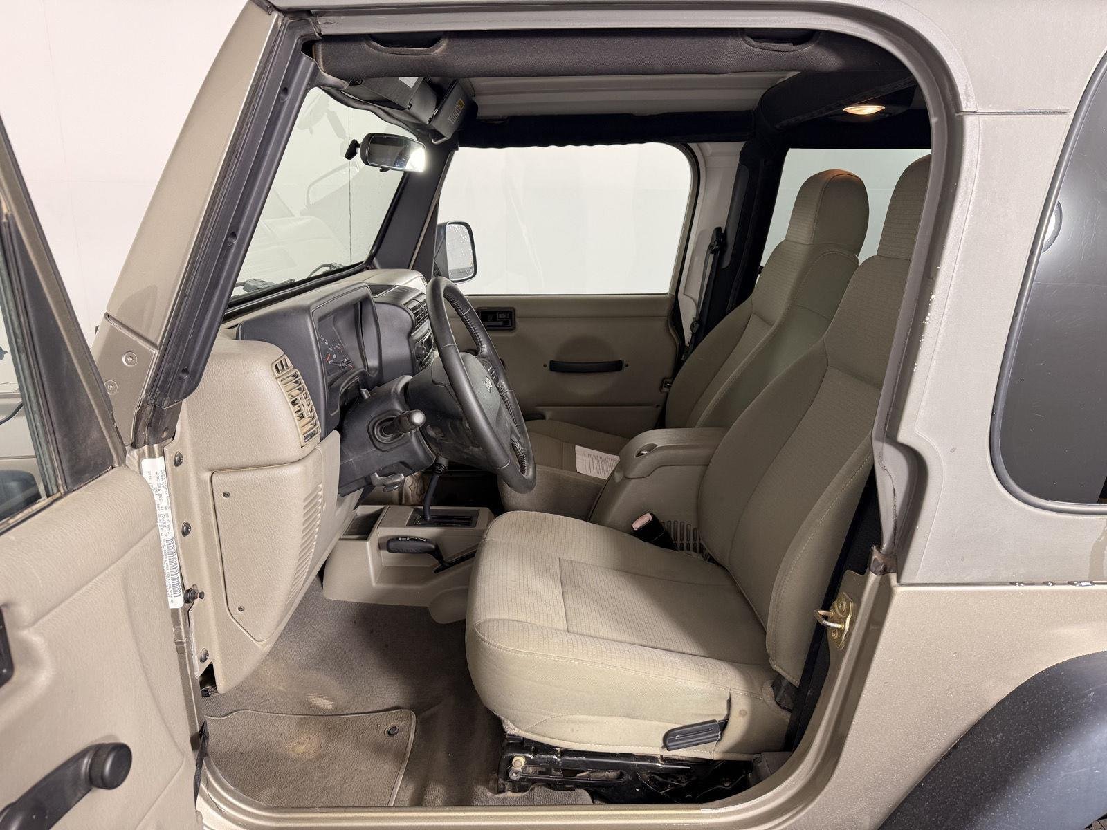 Used 2006 Light Khaki Metallic Jeep Rubicon image 10