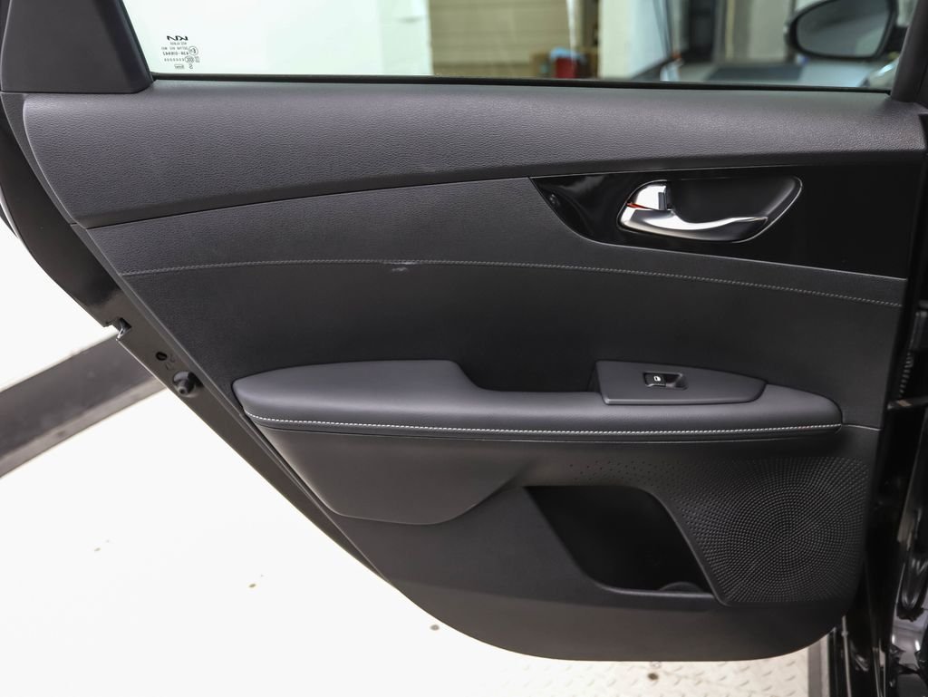 Used 2024 Aurora Black Kia GT-Line image 20