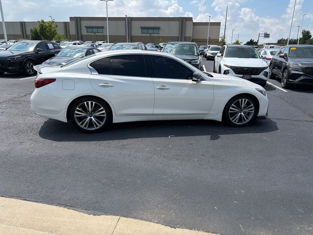 Used 2021 White INFINITI 3.0t SENSORY image 8