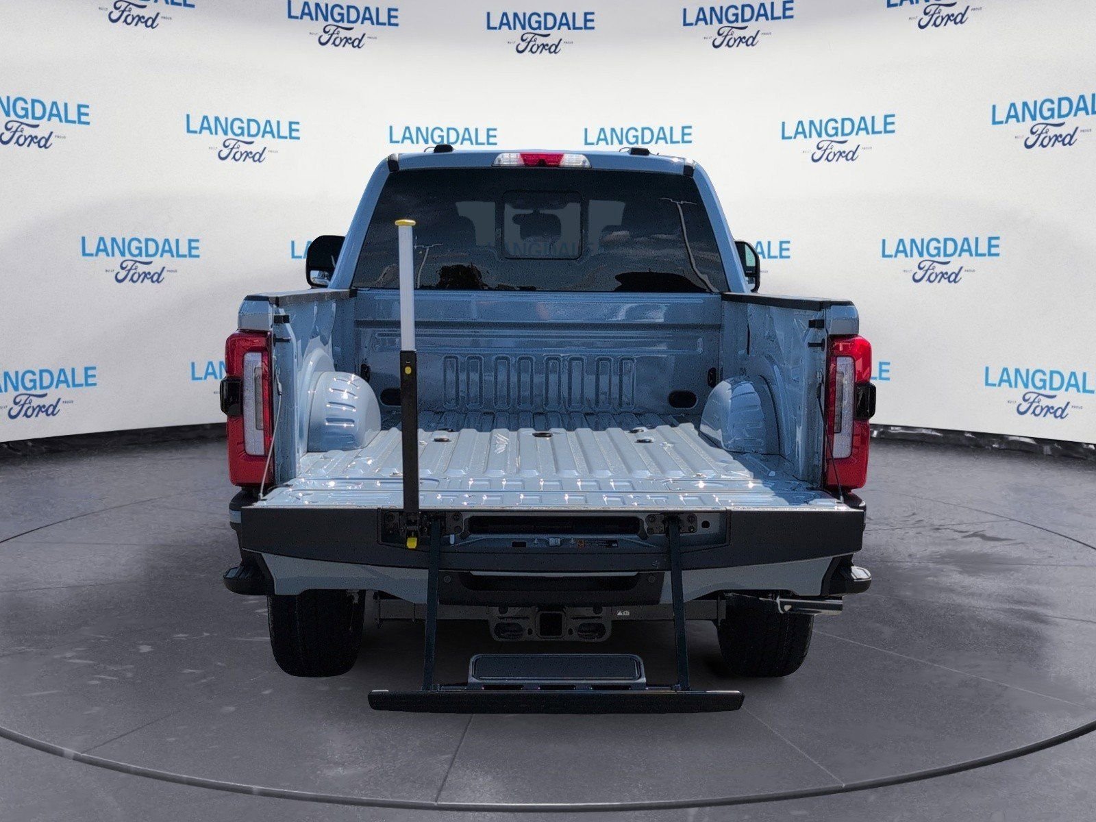 2026 Ford F-350 Super Duty Platinum - Photo 8