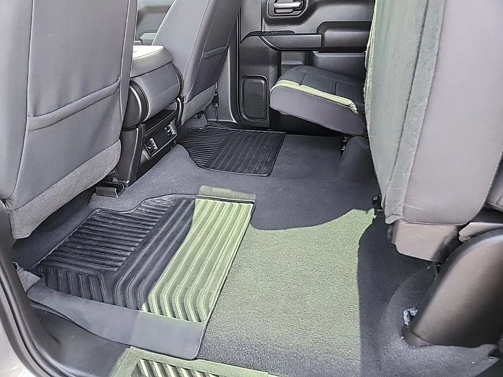 Used 2023 Gray Chevrolet Custom image 35