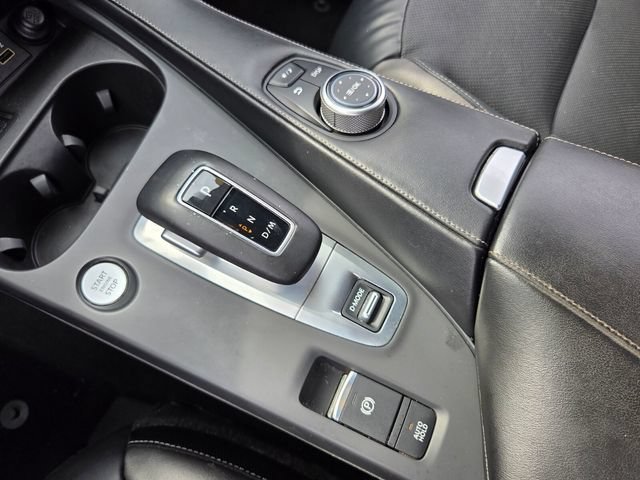 Used 2023 Lunar White INFINITI LUXE image 30
