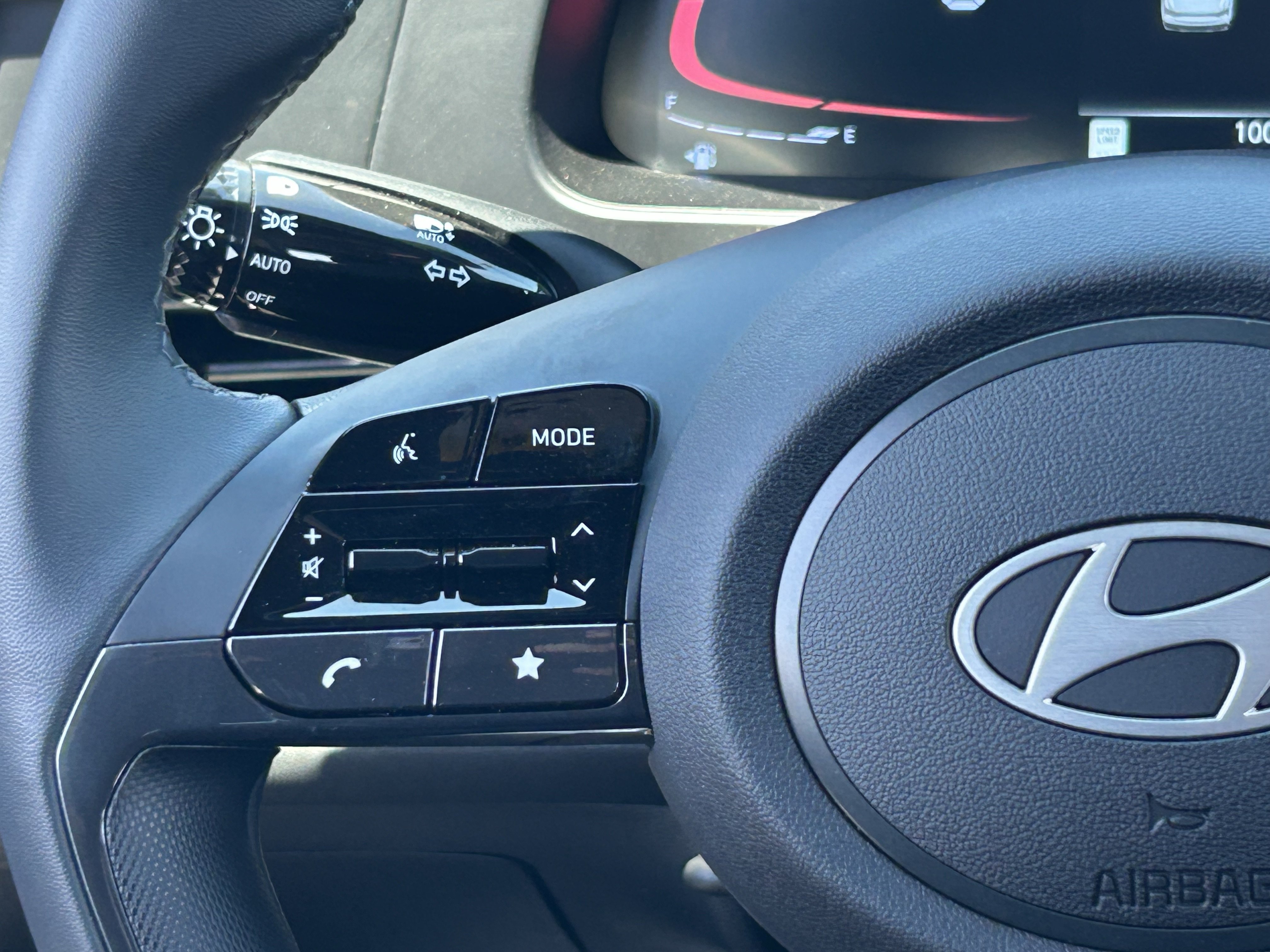 Used 2026 Serenity White Hyundai SEL Sport image 22