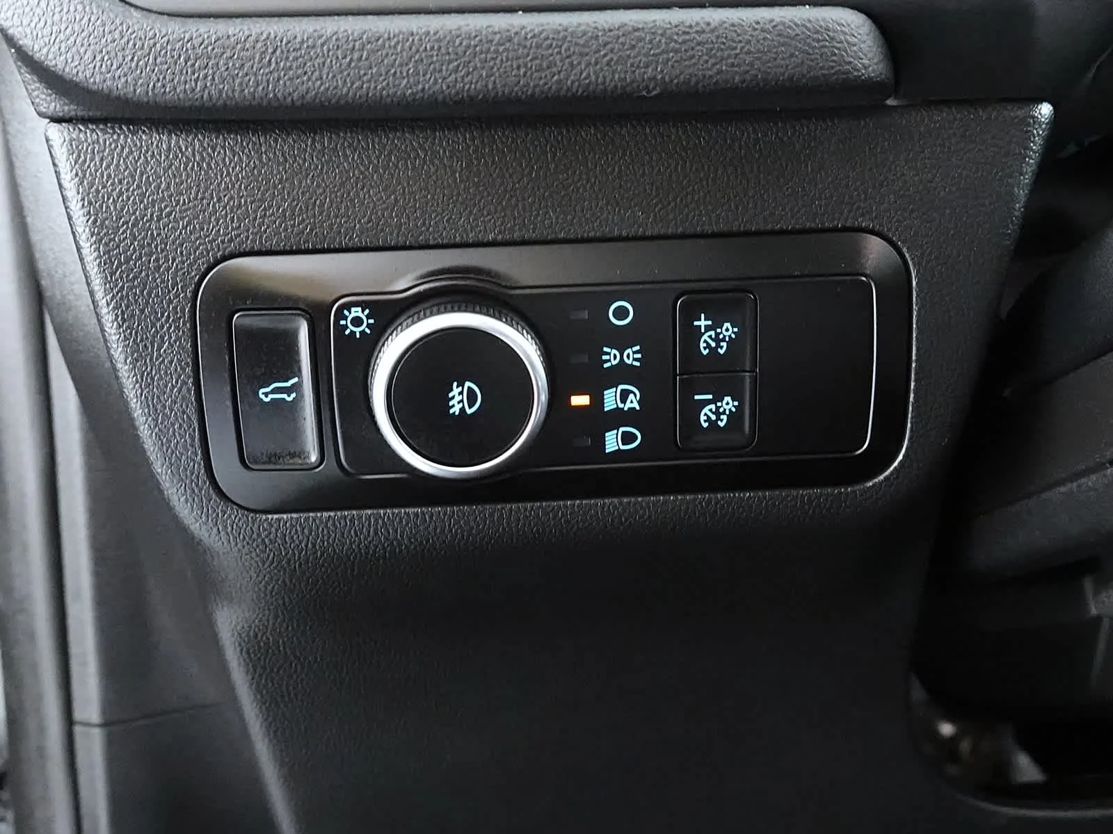 Used 2025 Carbonized Gray Ford Platinum image 17